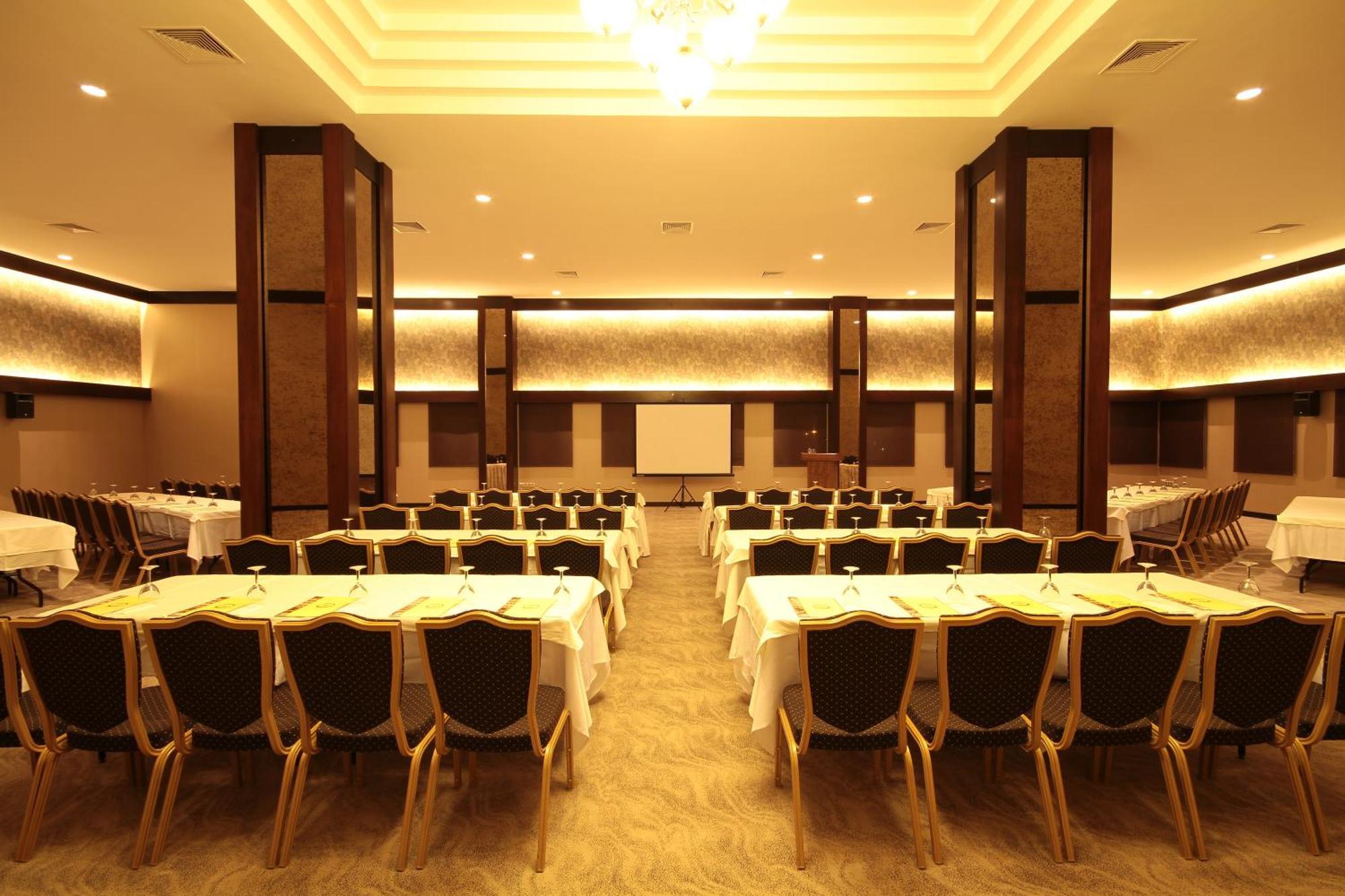 Grand Hotel Gaziantep Bagian luar foto