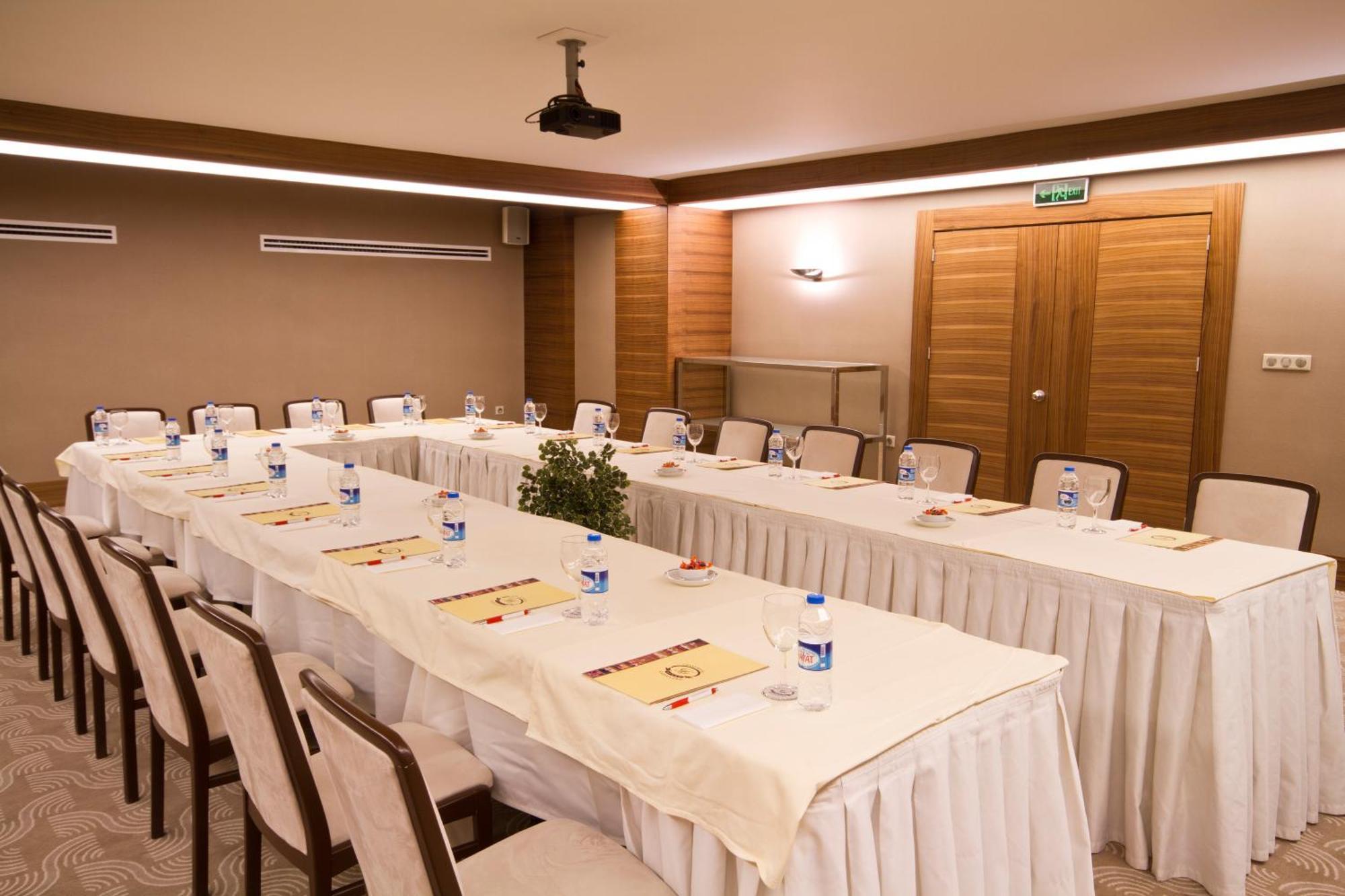 Grand Hotel Gaziantep Bagian luar foto