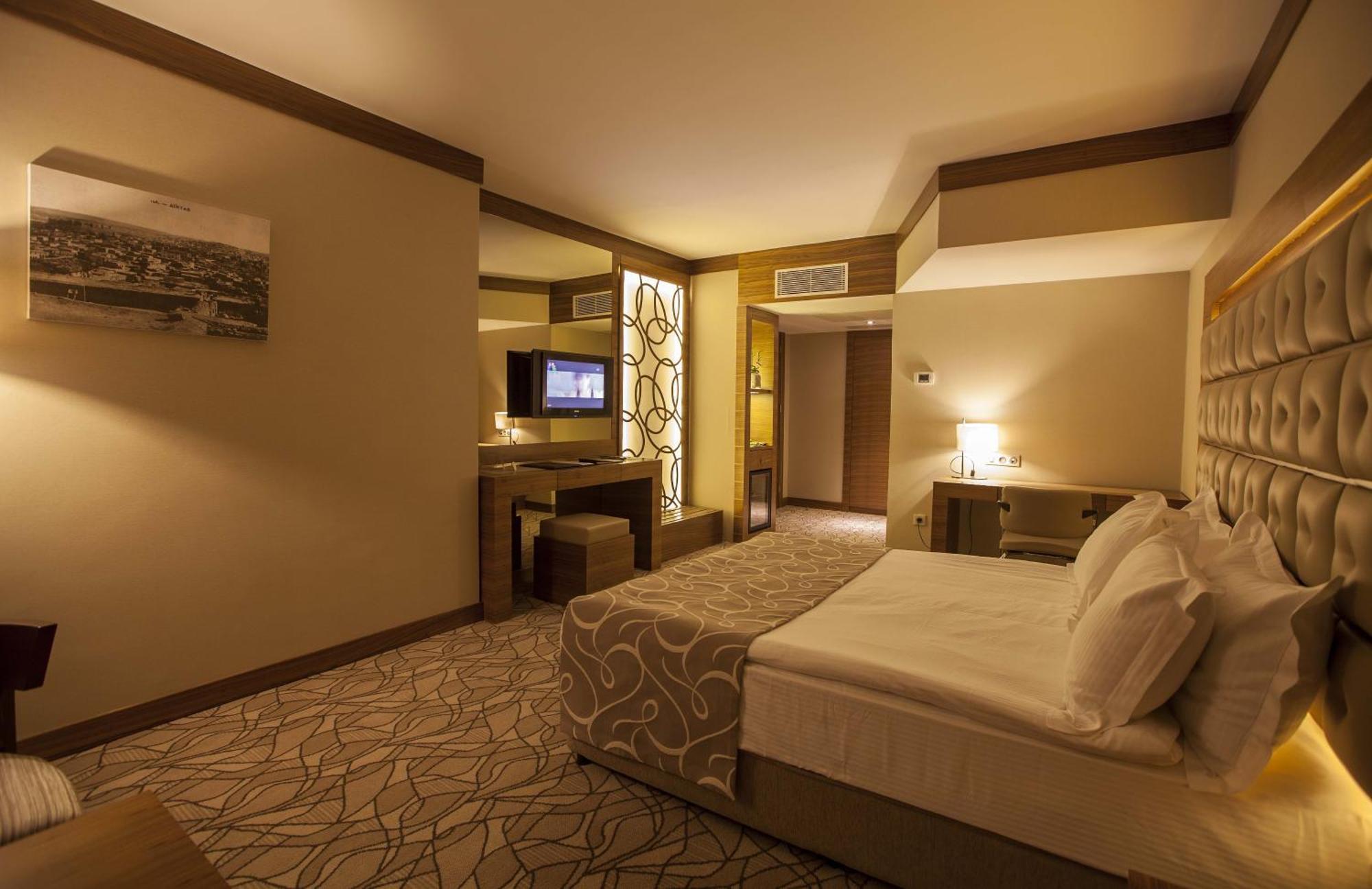 Grand Hotel Gaziantep Bagian luar foto